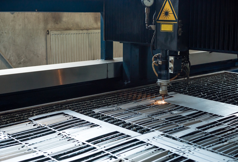 Jasa Laser Cutting Profesional dengan Mesin Laser Cutting Fiber