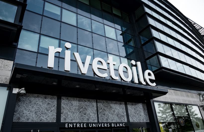 Tingkatkan-Kredibilitas-Perusahaan-dengan-Signage-Laser-Cutting-Stainless-Steel-yang-Profesional-Teknolaser