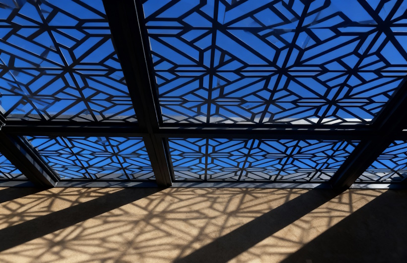 Motif-Kanopi-Laser-Cutting-Modern-Minimalis-yang-Lagi-Tren-Teknolaser