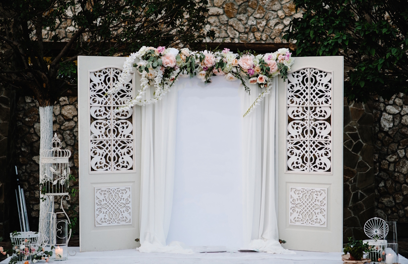 Jasa-Backdrop-Laser-Cutting-Terpercaya-untuk-EO-Wedding-Organizer-dan-Korporat-Teknolaser